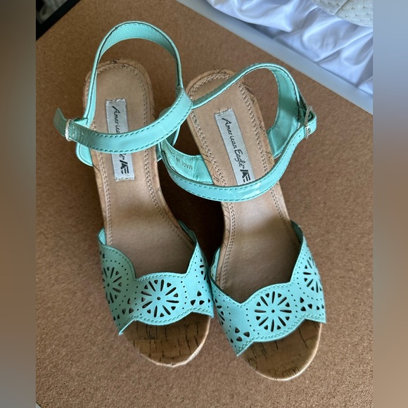 American Eagle Sky Blue Wedge Heel - Picture 1 of 5